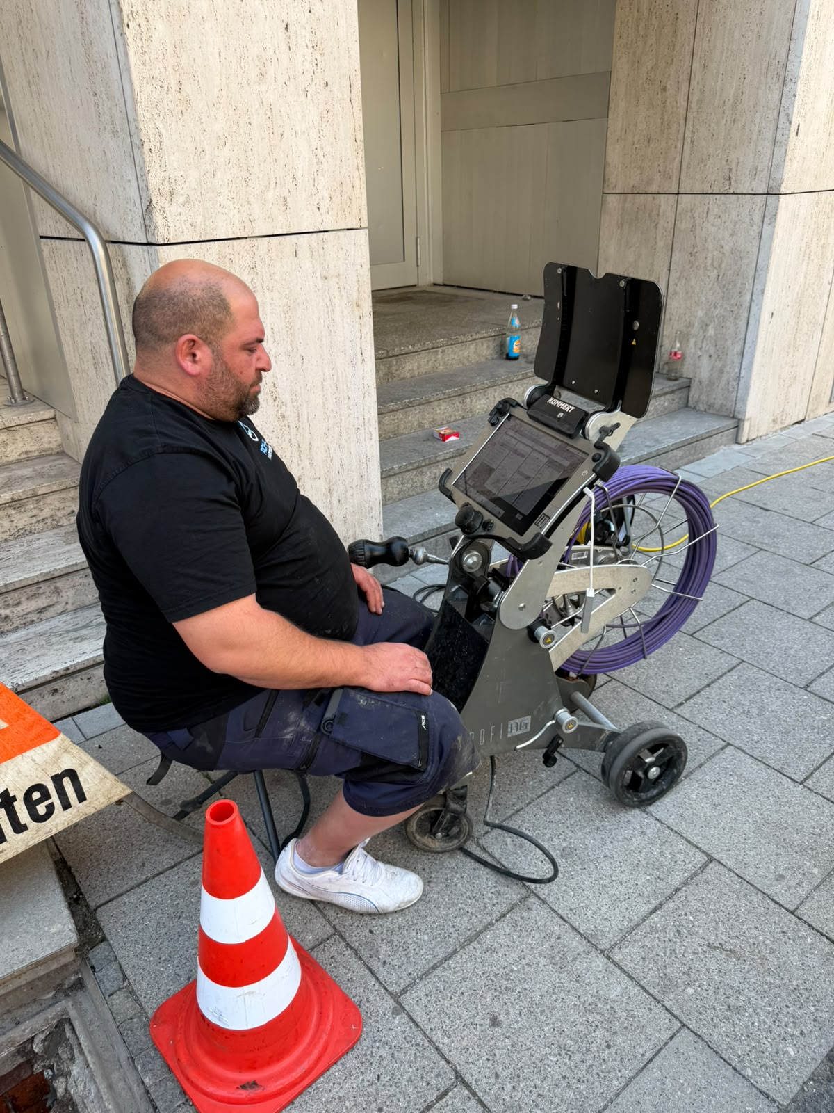 Kummert Kanalkamera bei einer Rohrpartner Kanal-TV Untersuchung